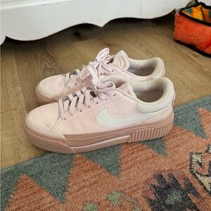 Nike court legacy lift women’s